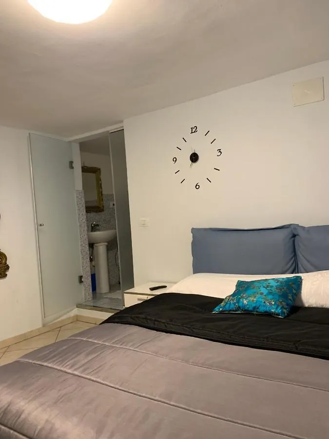 Da Walter,Holiday Home In The Centre Catania Italia